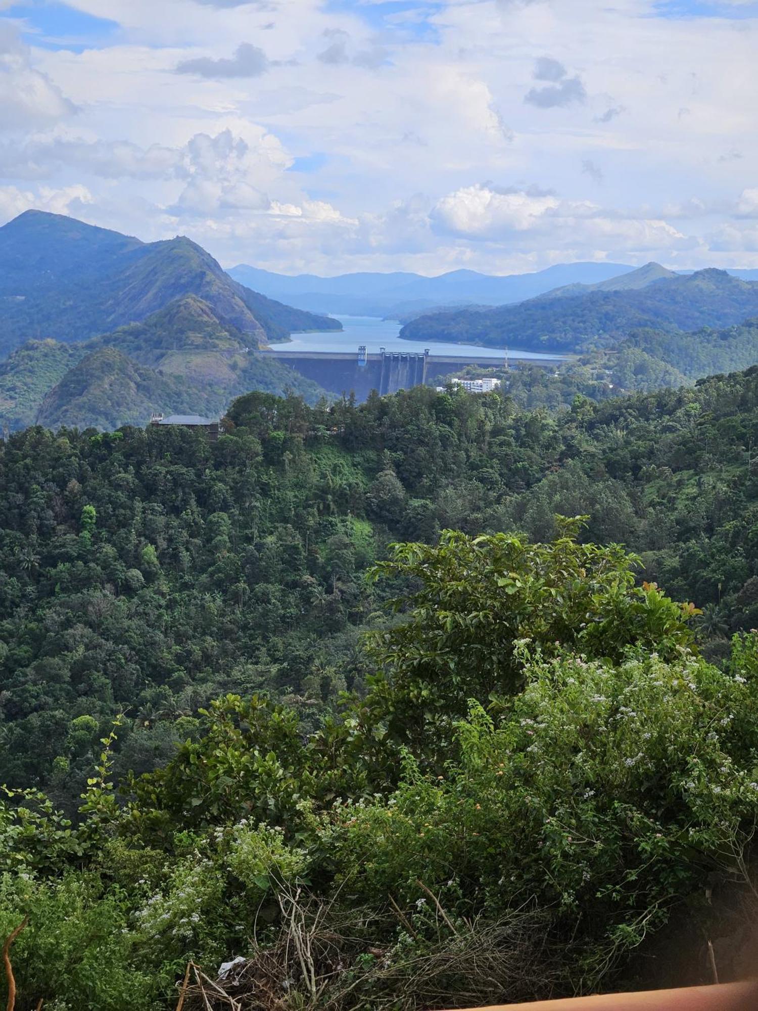 Idukki Dam View Resort المظهر الخارجي الصورة